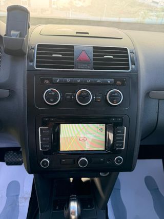 Volkswagen Touran 1.6 TDI 105cv DSG Edition Buemotion Tech