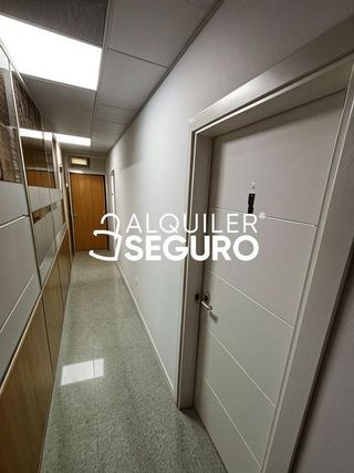 Local comercial en alquiler en Santa Eugenia en Madrid