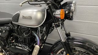 Benelli Imperiale 400 Gris