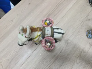 Asinello decorativo artigianale con cestini