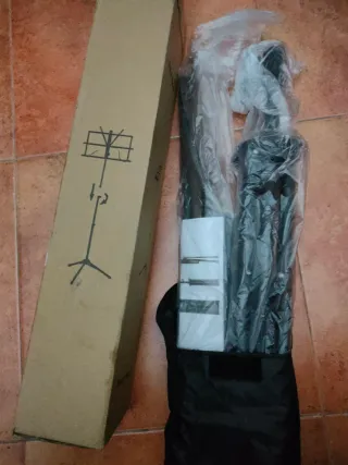 Atril de música New Bee MS21