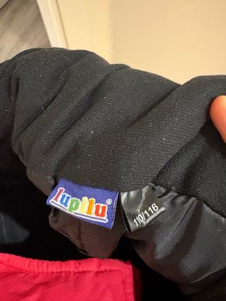 Mono de esquí rojo talla 5-6 años