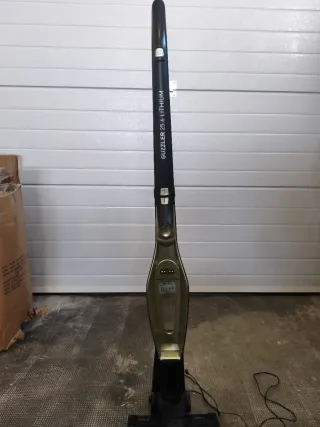 Aspiradora Taurus Guzzler 25.6V