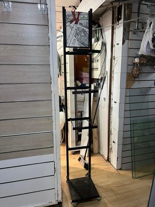 Burro expositor metálico con ruedas