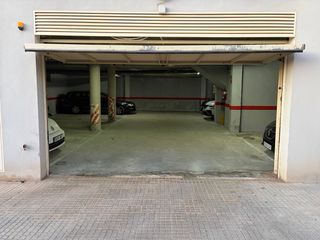 Puerta metálica para parking