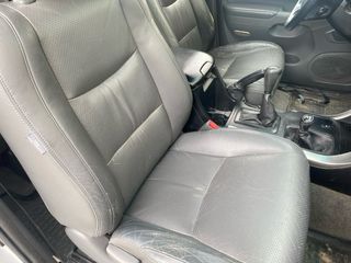 Toyota Land Cruiser VXL 2004