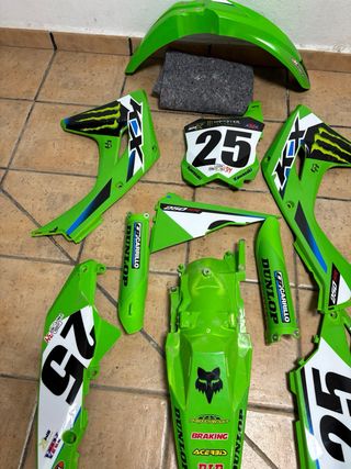 Plasticos kawasaki kx 25/26