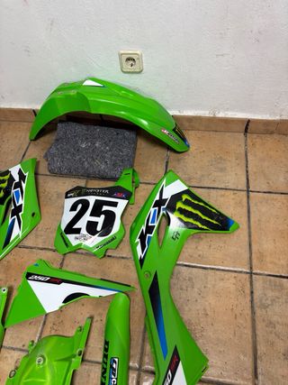 Plasticos kawasaki kx 25/26