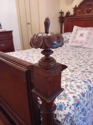 Cama de madera antigua , para colchón de 135 cm