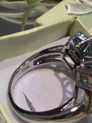 Anillo cóctel plata con piedra azul