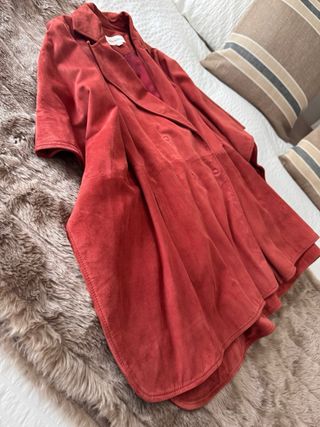 Capa de ante color teja Pedro del Hierro