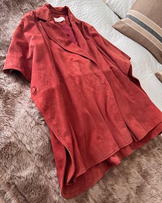 Capa de ante color teja Pedro del Hierro