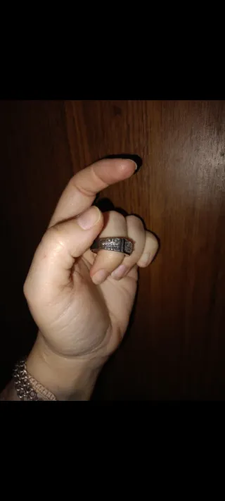 Anillo de plata con circonita