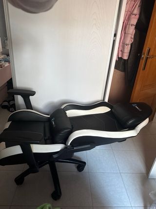 Newskill Takamikura Silla Gaming Negra/Blanca