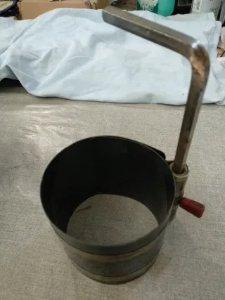 Compresor de segmentos para pistones