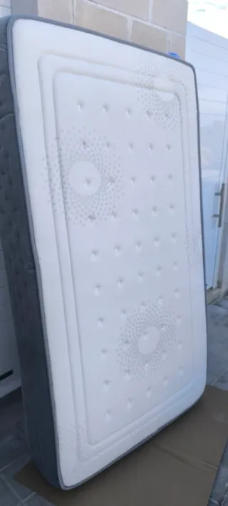 Base tapizada y colchón 105x190 y 150x190