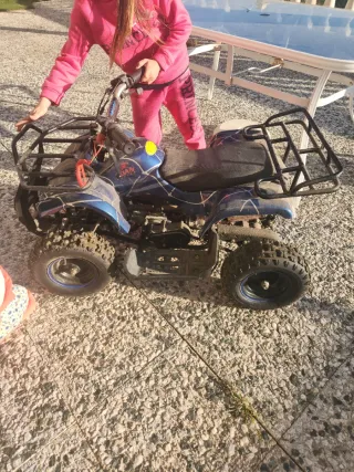 Quad Infantil Gasolina Azul y Negro