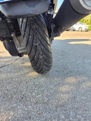 Suzuki Burgman 200 Executive Blanca