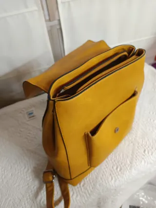 Bolso amarillo