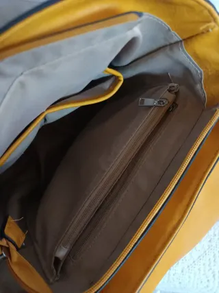 Bolso amarillo