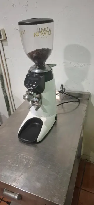 Molinillo COMPAK Automático