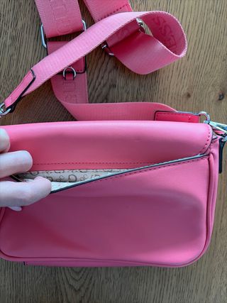 Bolso Guess rosa
