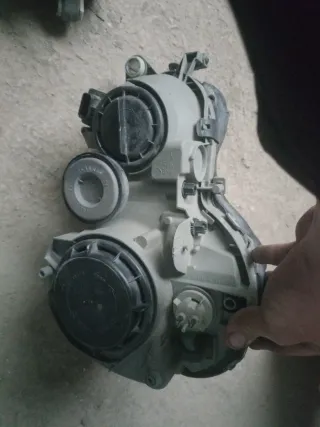 Faros Mercedes
