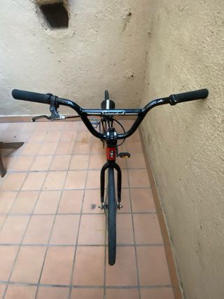 Bicicleta BMX