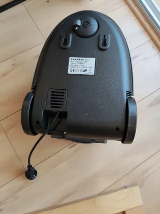 Aspiradora Taurus Scenic 1400W