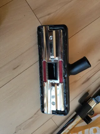 Aspiradora Taurus Scenic 1400W