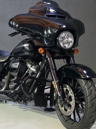 Harley Davidson Street Glide Special