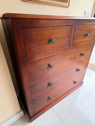 Cómoda de madera con 6 cajones