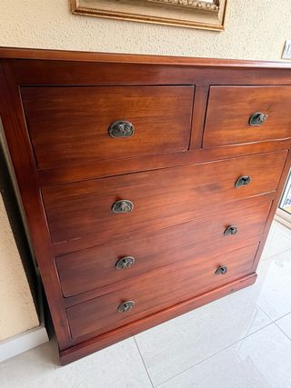 Cómoda de madera con 6 cajones
