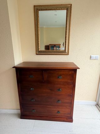 Cómoda de madera con 6 cajones