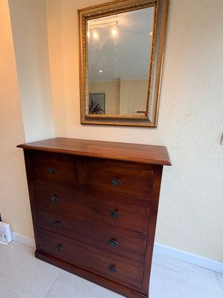 Cómoda de madera con 6 cajones