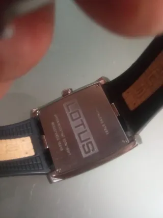 Reloj Lotus Hombre Cuadrado Plata Negro