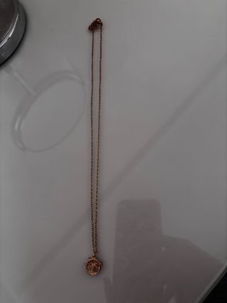 Collar árbol dorado con piedras multicolor