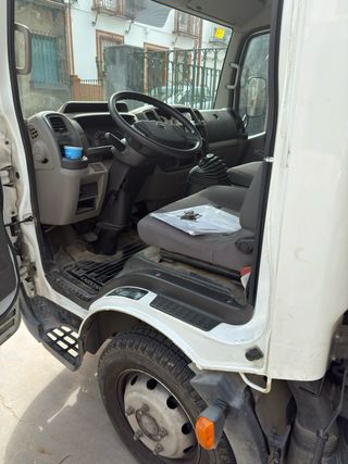 Nissan Cabstar 2007
