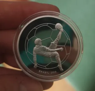 Moneda y llavero copa del mundo futbol