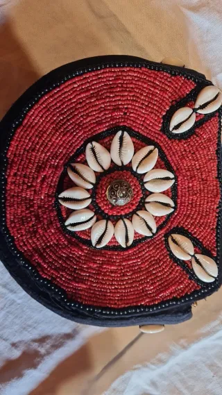 Borsa artigianale perline e conchiglie