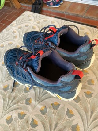Zapatillas Merrell senderismo azul/rojo