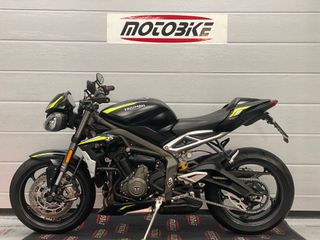 Triumph Street Triple 765 RS Negra y Amarilla