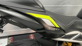 Triumph Street Triple 765 RS Negra y Amarilla