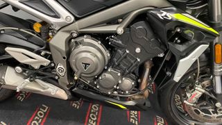 Triumph Street Triple 765 RS Negra y Amarilla