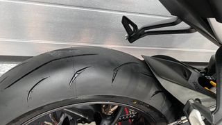 Triumph Street Triple 765 RS Negra y Amarilla