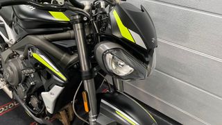 Triumph Street Triple 765 RS Negra y Amarilla