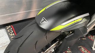 Triumph Street Triple 765 RS Negra y Amarilla