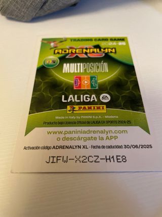 Carta Panini Invencible EA Sports