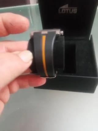Reloj Lotus Hombre Negro Naranja