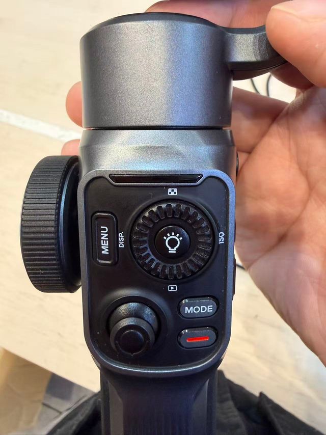 Estabilizador Zhiyun Smooth 5 Combo,fallo